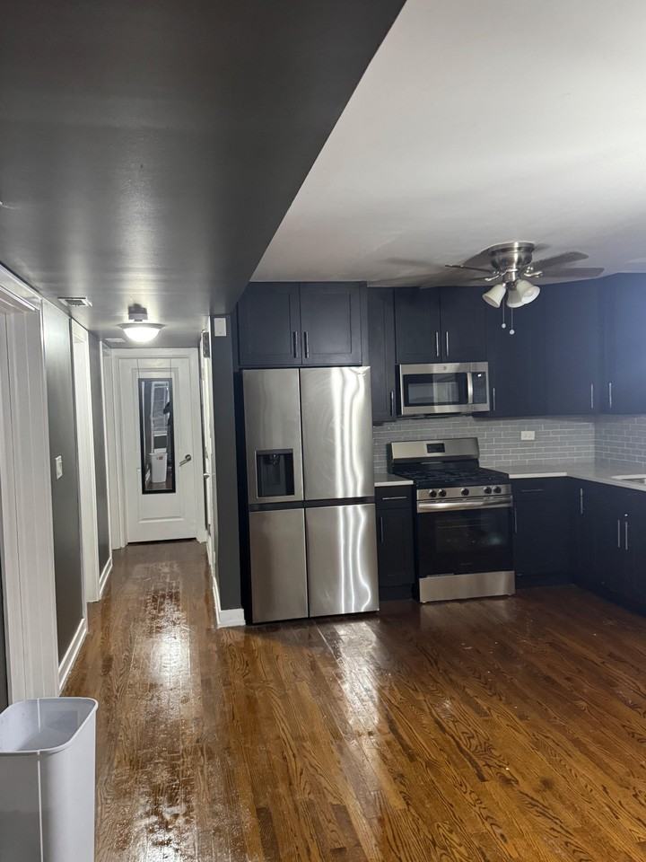 S Justine St - Photo 3 of 39