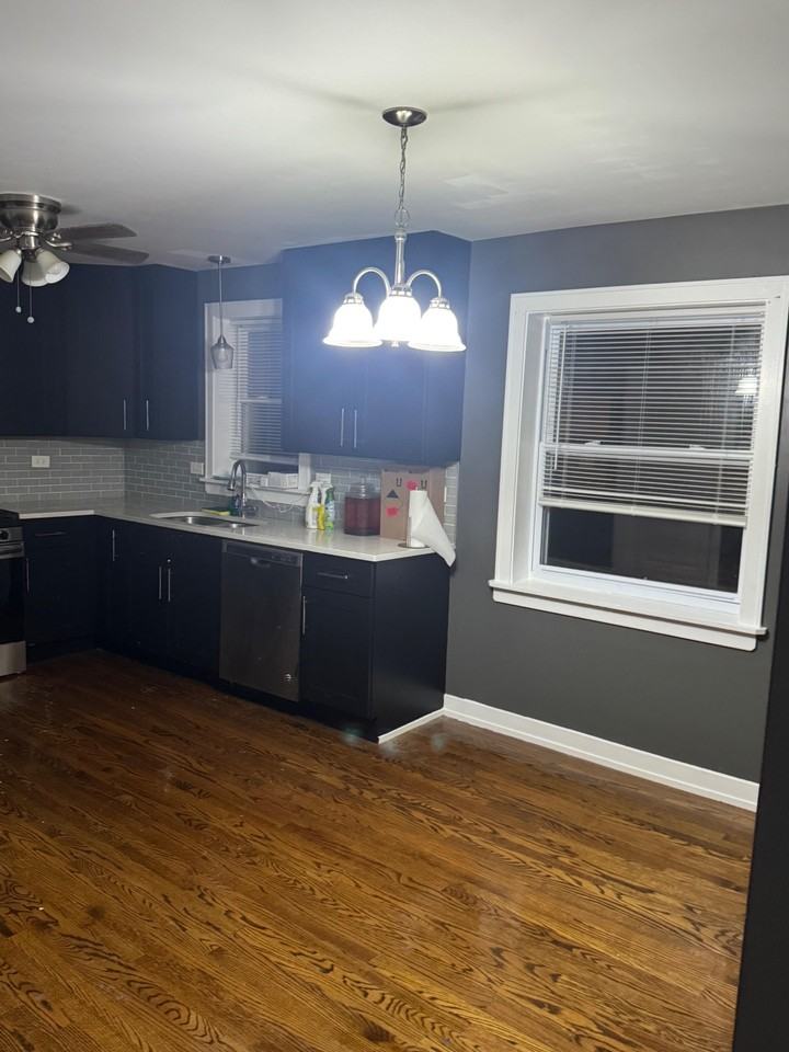 S Justine St - Photo 5 of 39