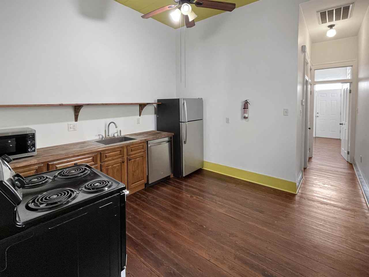 1424 Saint Bernard Ave #1 - Photo 5 of 14