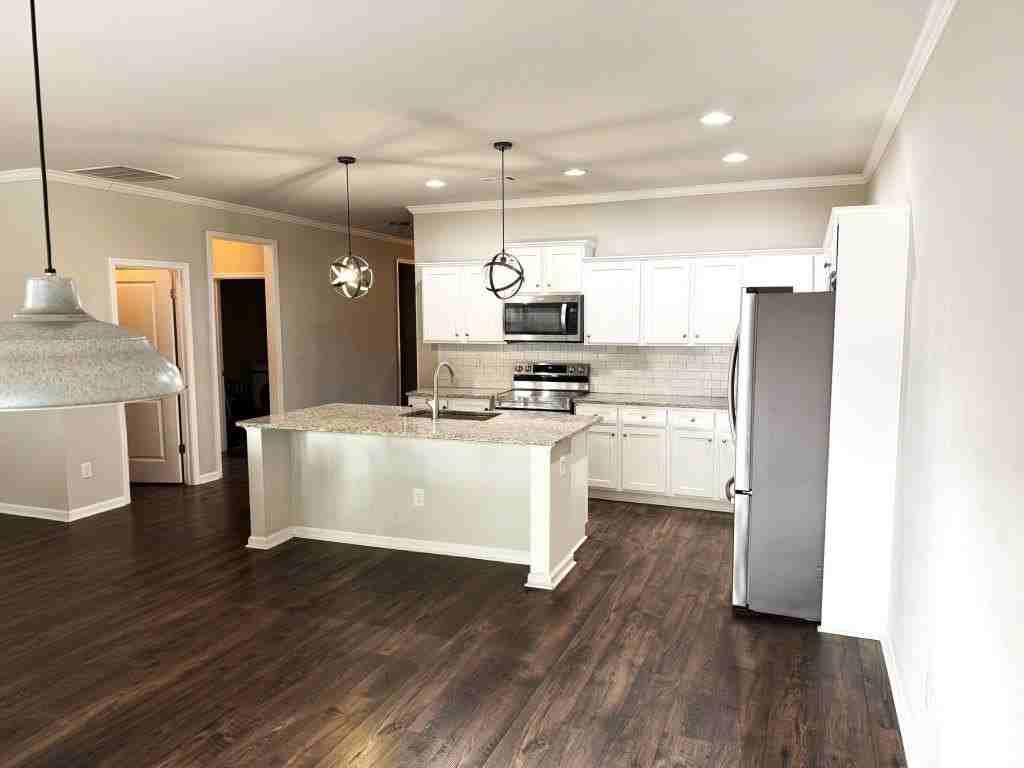 113 Candler Park Dr - Photo 5 of 27