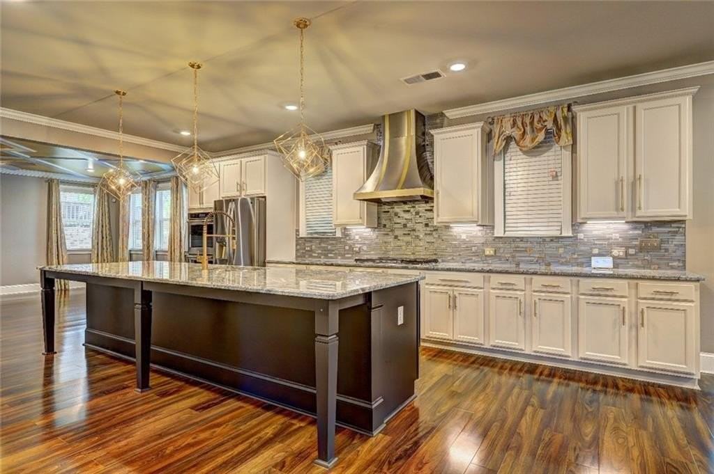 4527 Bridgeway Rd - Photo 2 of 30