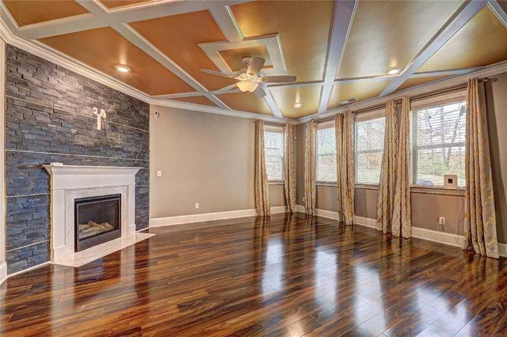 4527 Bridgeway Rd - Photo 4 of 30