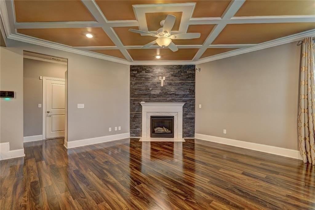 4527 Bridgeway Rd - Photo 5 of 30