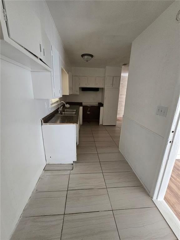 2850 Middleburg Dr - Photo 3 of 8