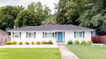 featured image of 2610 Walton Ave