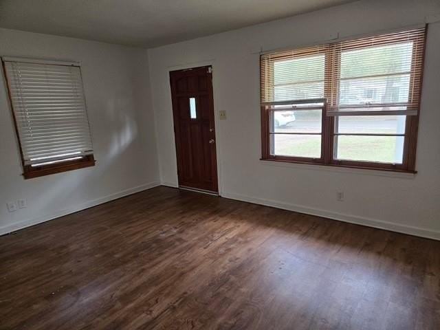 704 Raines Dr - Photo 3 of 14