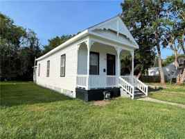 featured image of 1003 Texas St