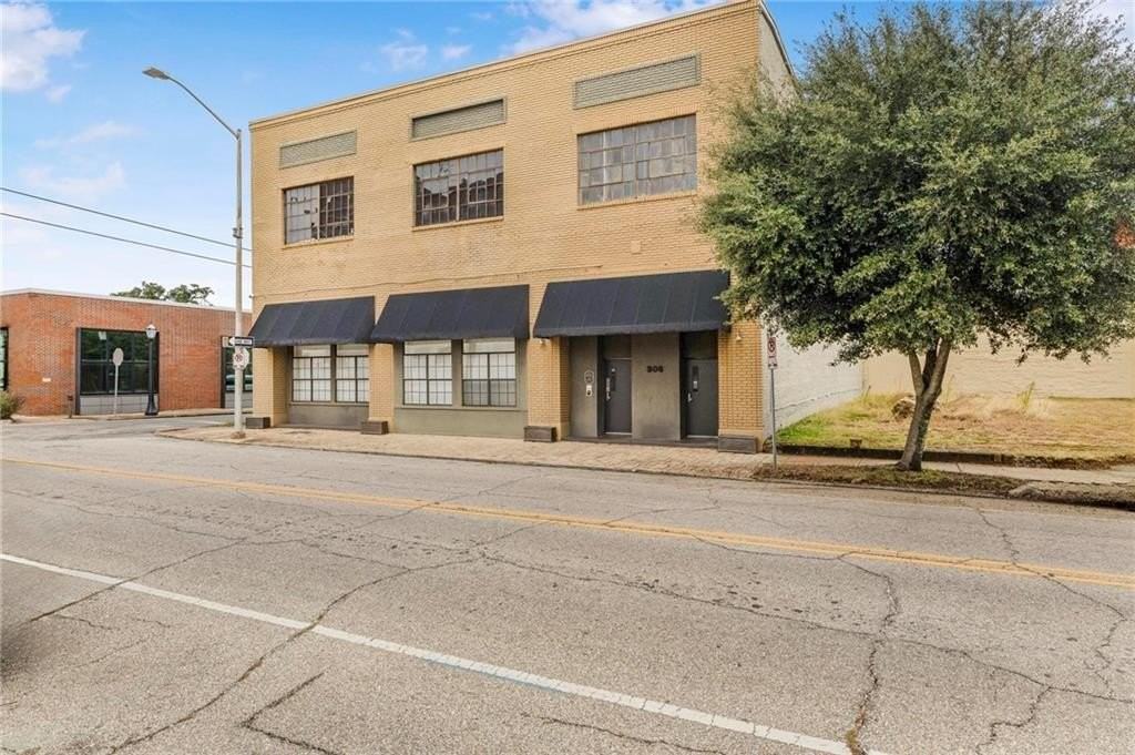 308 Saint Louis St Apt 107 #107 - Photo 3 of 23