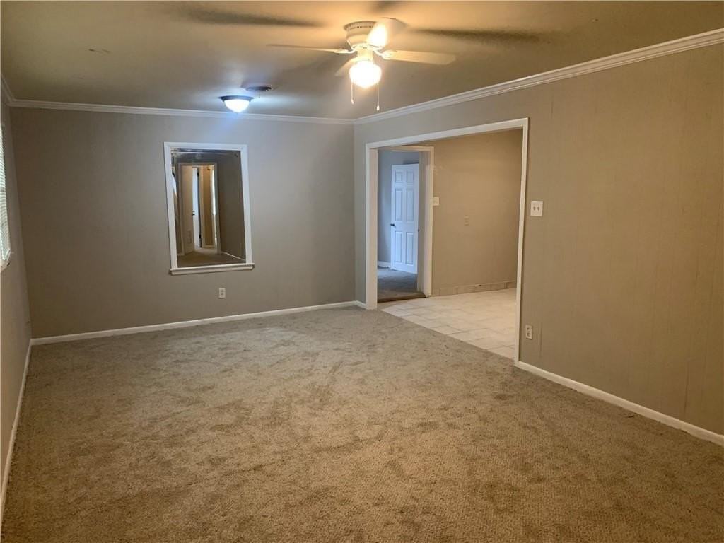 3062 Pickell Dr - Photo 3 of 19