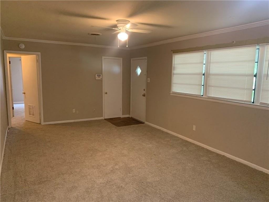 3062 Pickell Dr - Photo 6 of 19