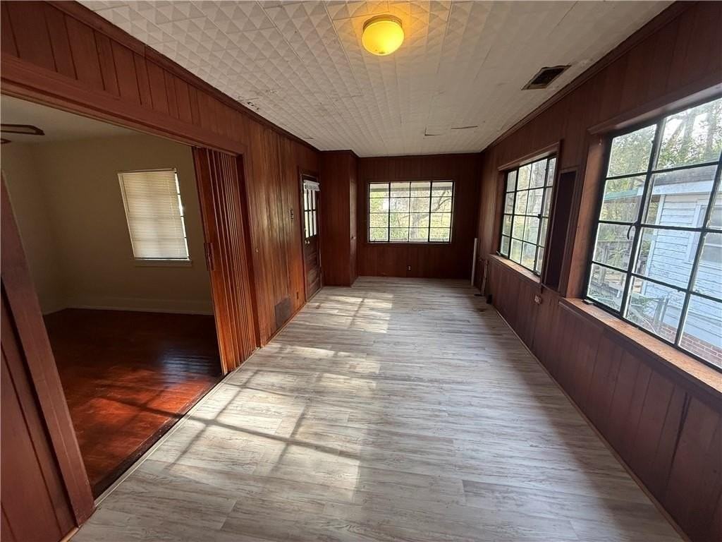 312 Grant St - Photo 7 of 21