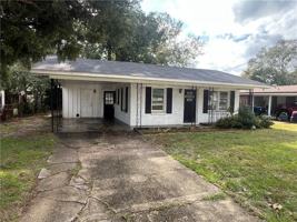 featured image of 17 Edinborough Ave