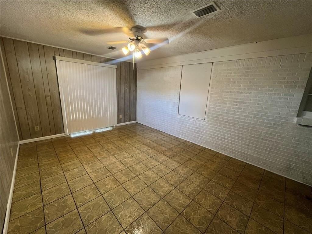 17 Edinborough Ave - Photo 2 of 12