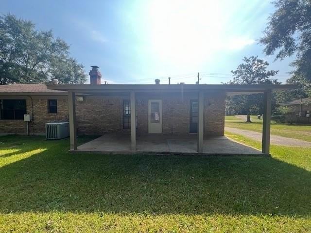 3058 Cottage Grove Dr - Photo 2 of 12