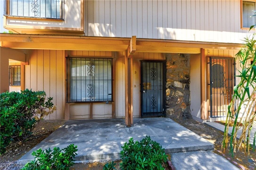 1372 Lorilyn Ave #3 - Photo 2 of 26