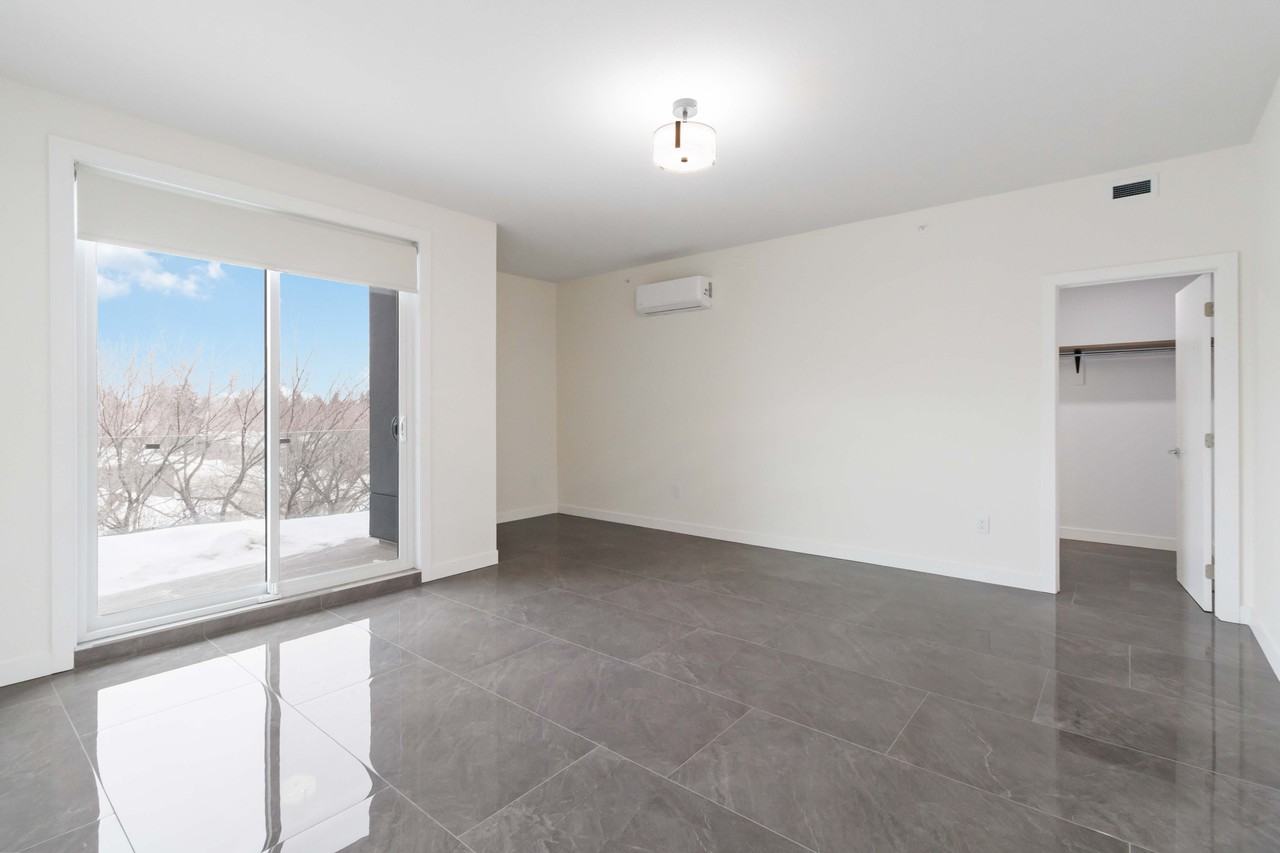 1414 Main St #405 - Photo 2 of 11