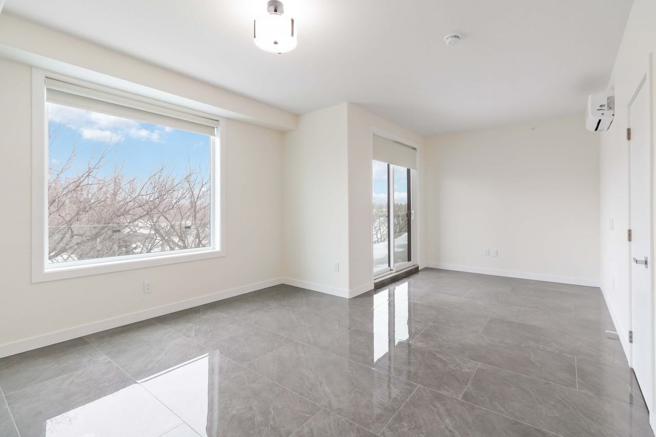 1414 Main St #405 - Photo 4 of 11