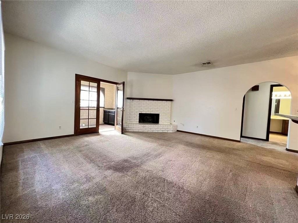 1418 Santa Margarita St #G - Photo 3 of 15