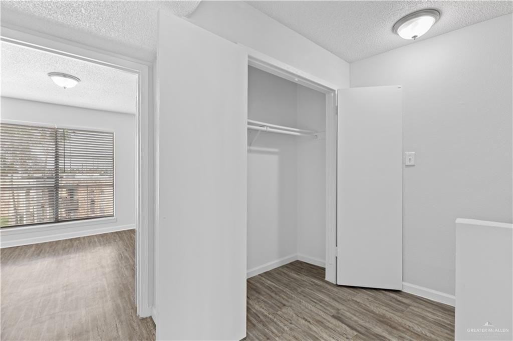 2425 Barnard Rd Apt 6c #6C - Photo 2 of 15