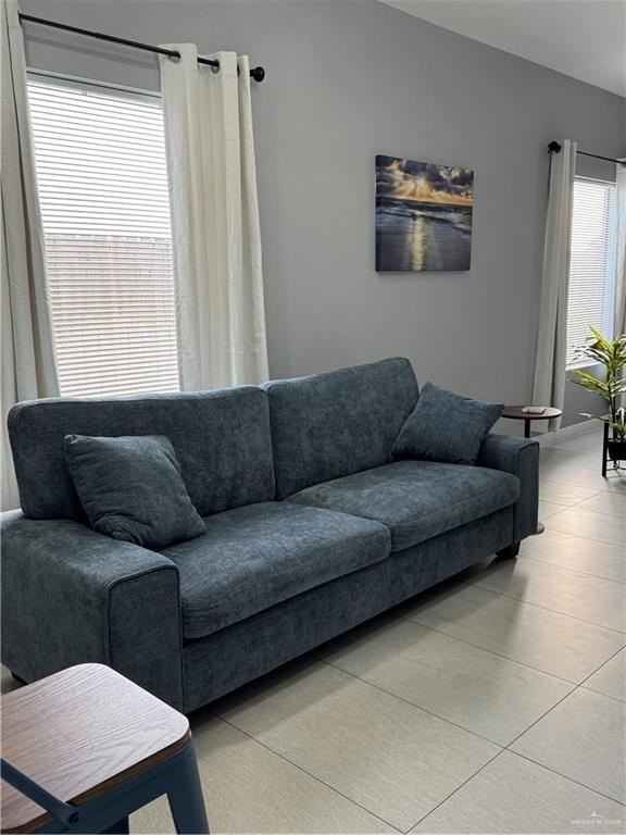 2022 Summerland Ln Apt 4 #4 - Photo 4 of 31