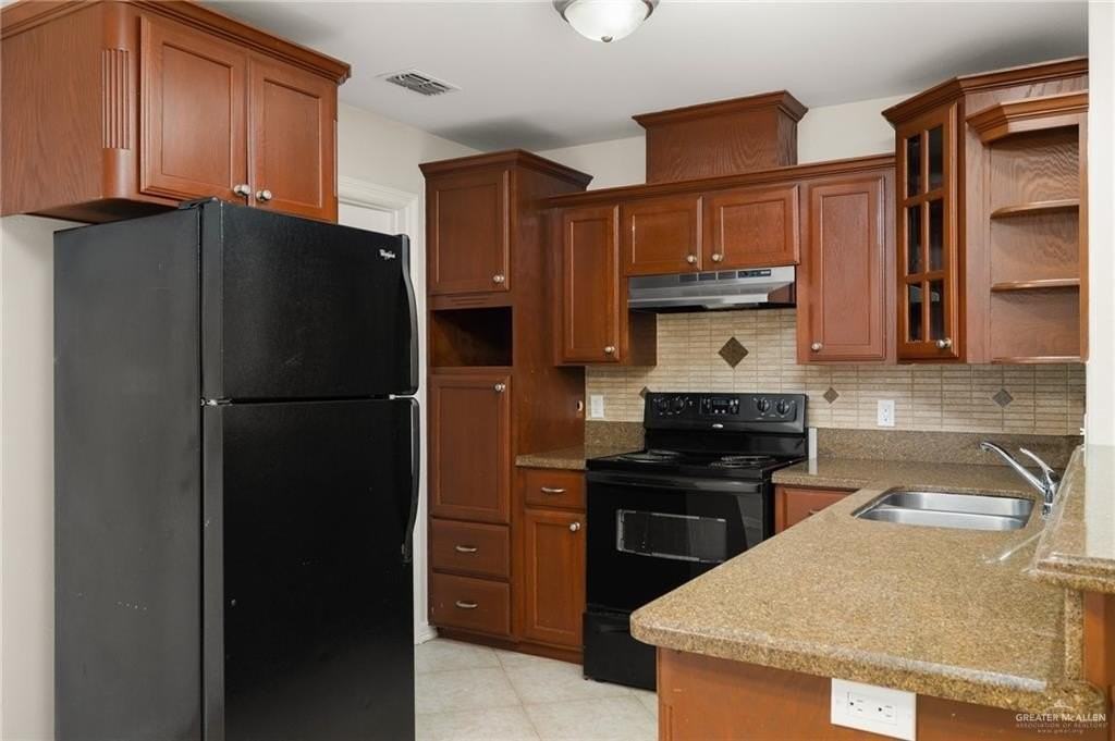 315 S 48th Ln Apt 4 #4 - Photo 5 of 8