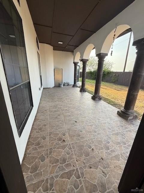 7610 Wagon Trail Dr - Photo 3 of 43