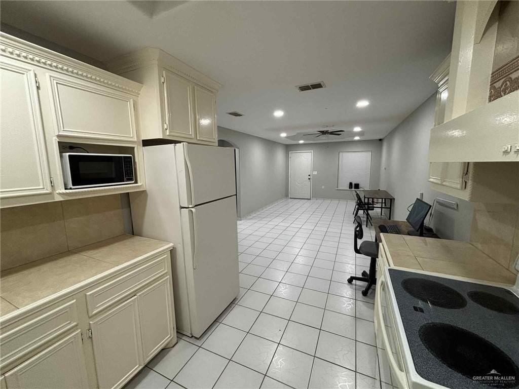 144 Redwood Rd Unit 2 #2 - Photo 6 of 10