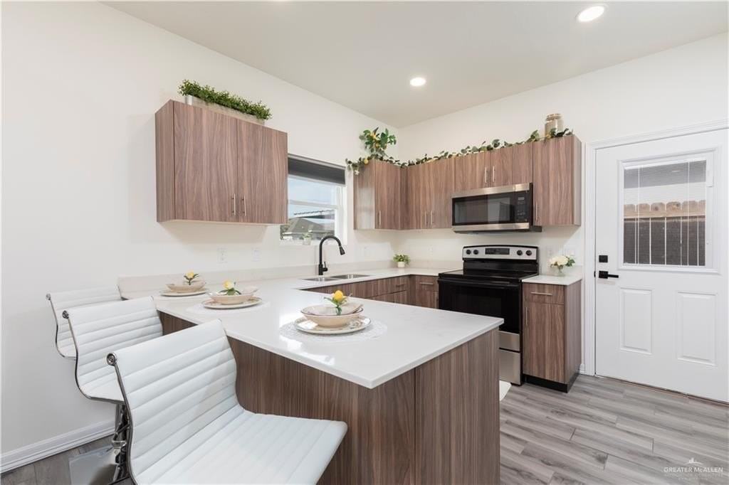 1006 N Clarence Ave #4 - Photo 3 of 15