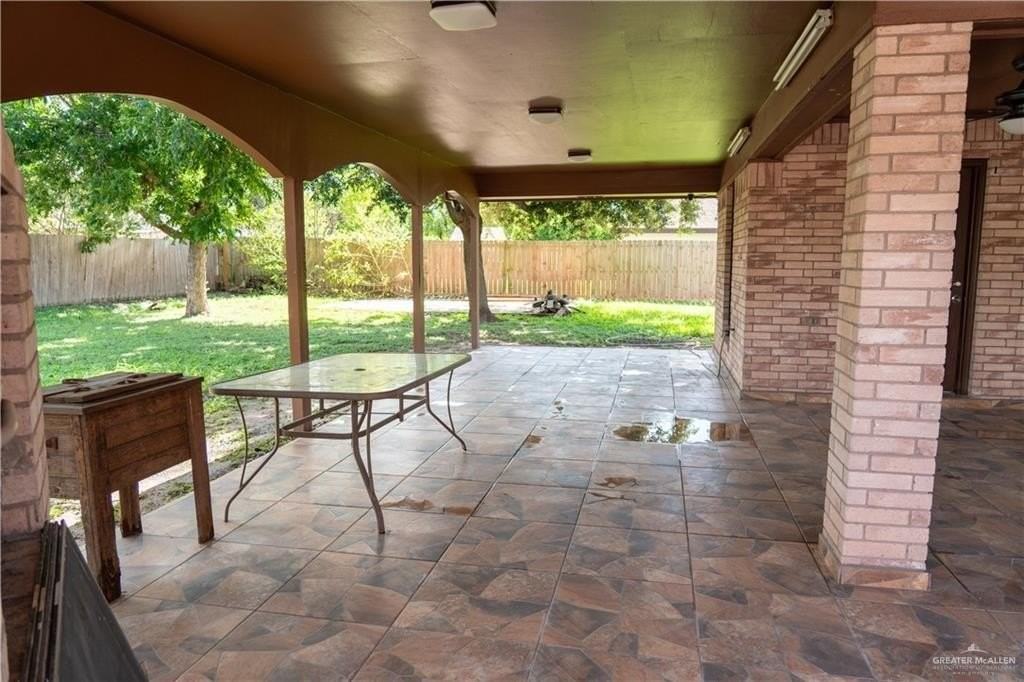 2009 Roman St - Photo 3 of 22