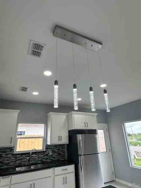 2417 Indian Creek Ave #1 - Photo 4 of 29