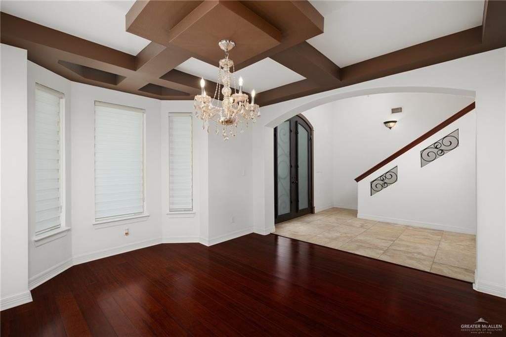 4805 June Dr - Photo 5 of 28