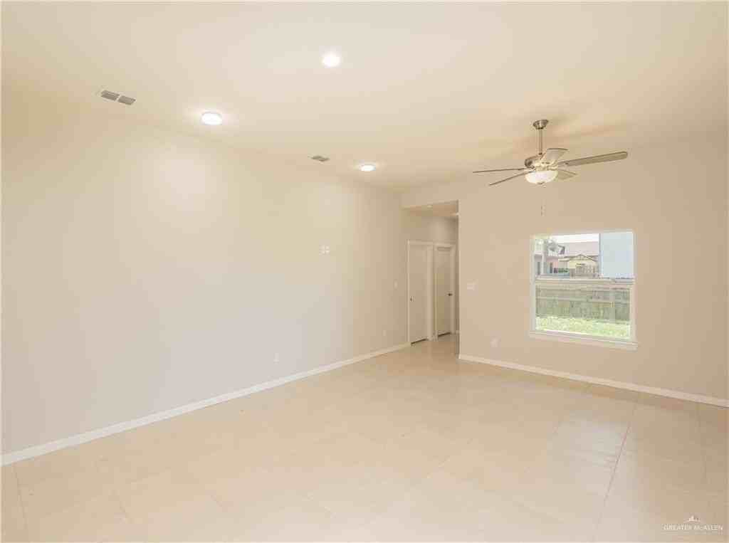 1513 Salvia Dr - Photo 5 of 10