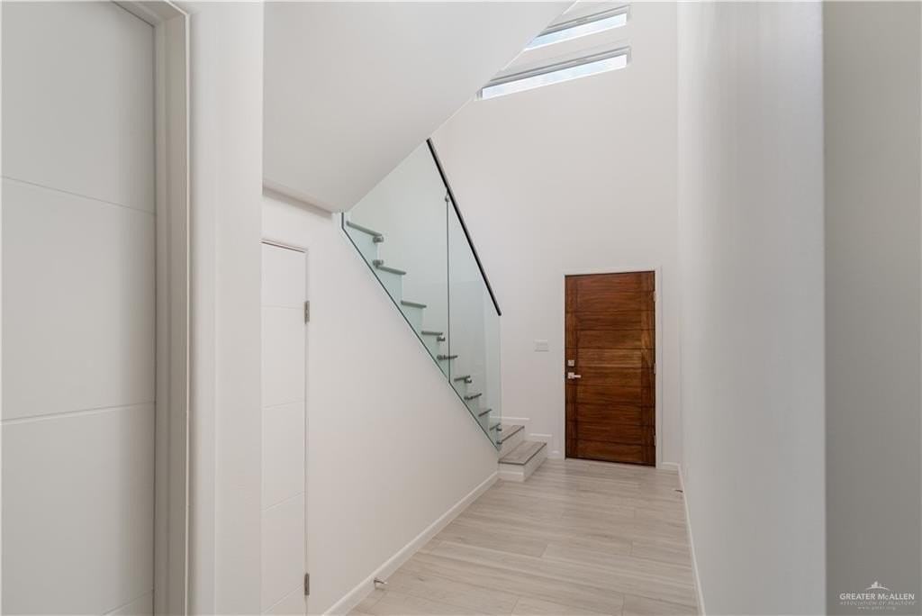 2711 Harmony St - Photo 3 of 19