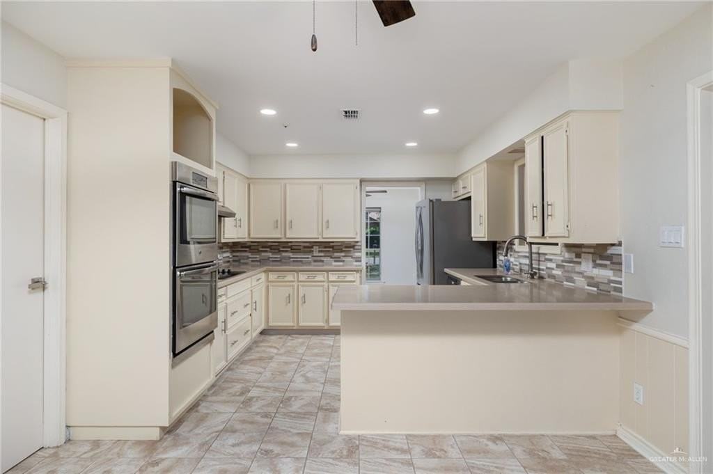 136 E Harvey St - Photo 7 of 14