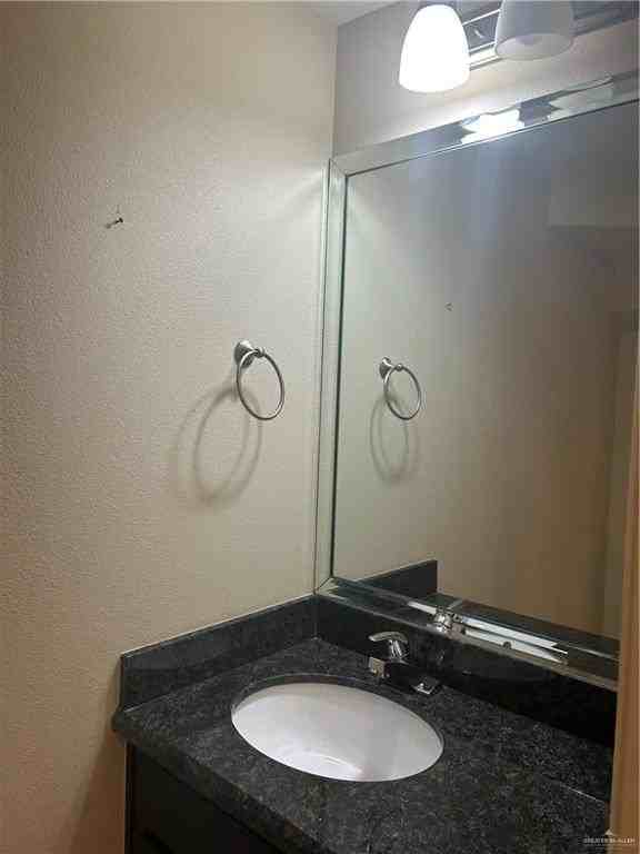 1221 E Daffodil Apt C #C - Photo 7 of 15