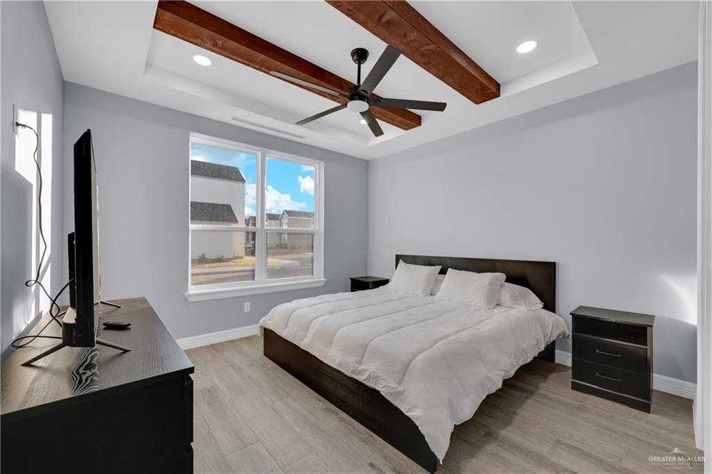 600 W Seminole Ave - Photo 6 of 17