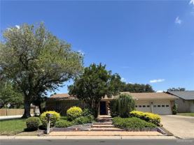 1518 Redbud Ave - Photo 1 of 1