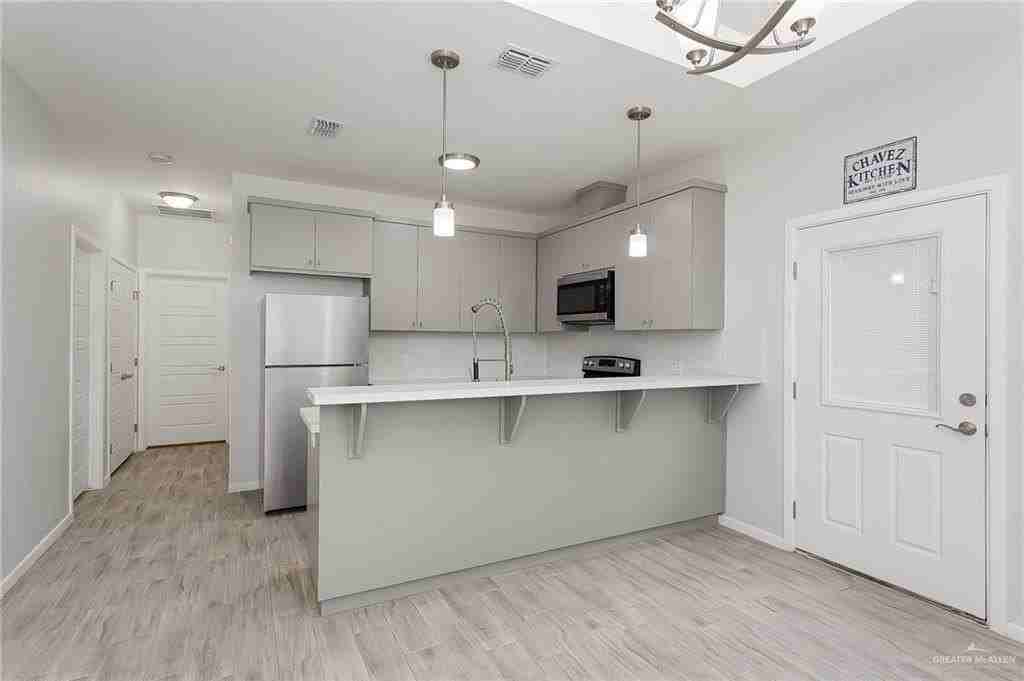 4705 Mulberry Ave Apt 3 #3 - Photo 4 of 10