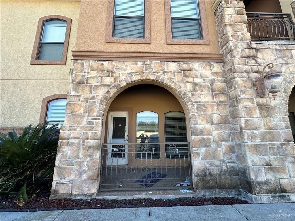 2715 Mimosa St Apt 3 #3 - Photo 2 of 13