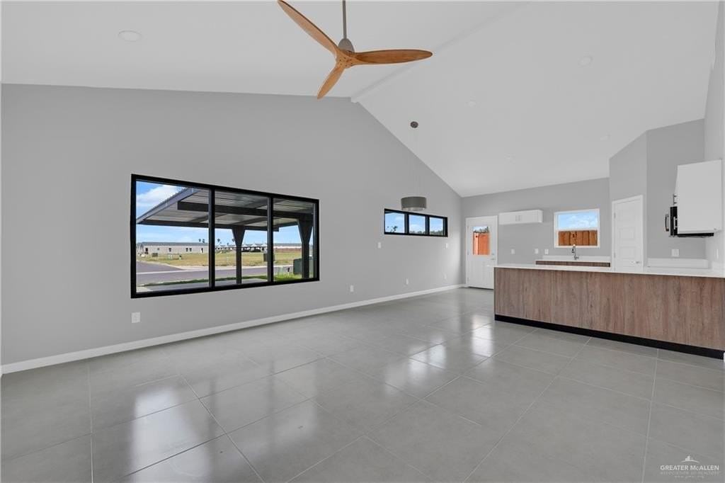 700 Oriole Rd #2 - Photo 4 of 12