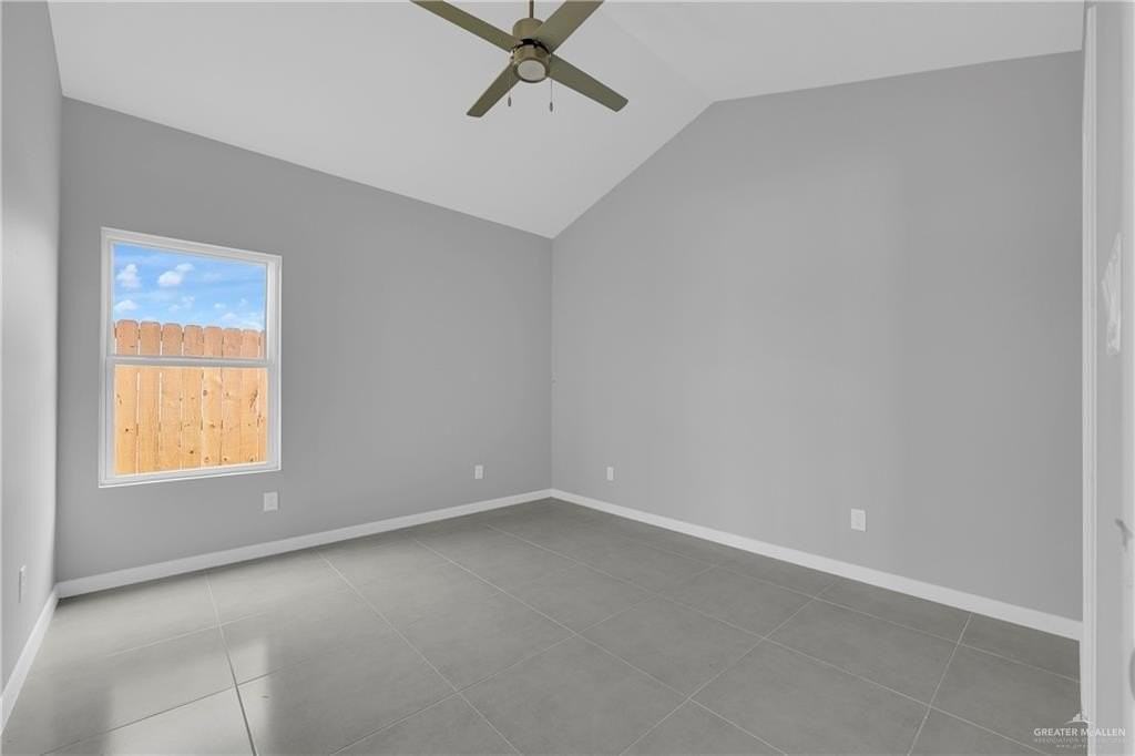 700 Oriole Rd #2 - Photo 7 of 12