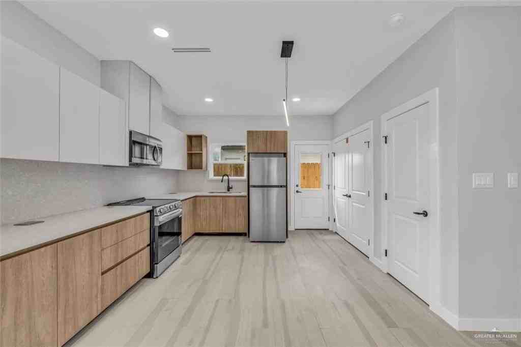 11505 N 25th St Unit A #A - Photo 4 of 17