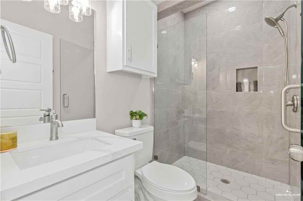 2713 E Israel Ave Apt 1 #1 - Photo 5 of 9