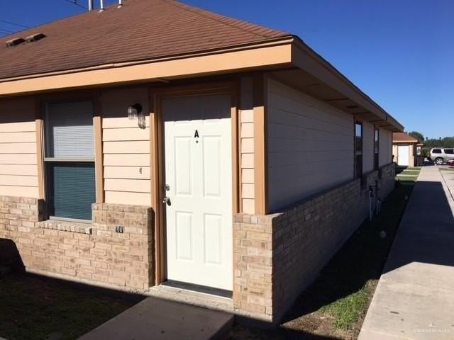 401 N Rockport St - Photo 2 of 11