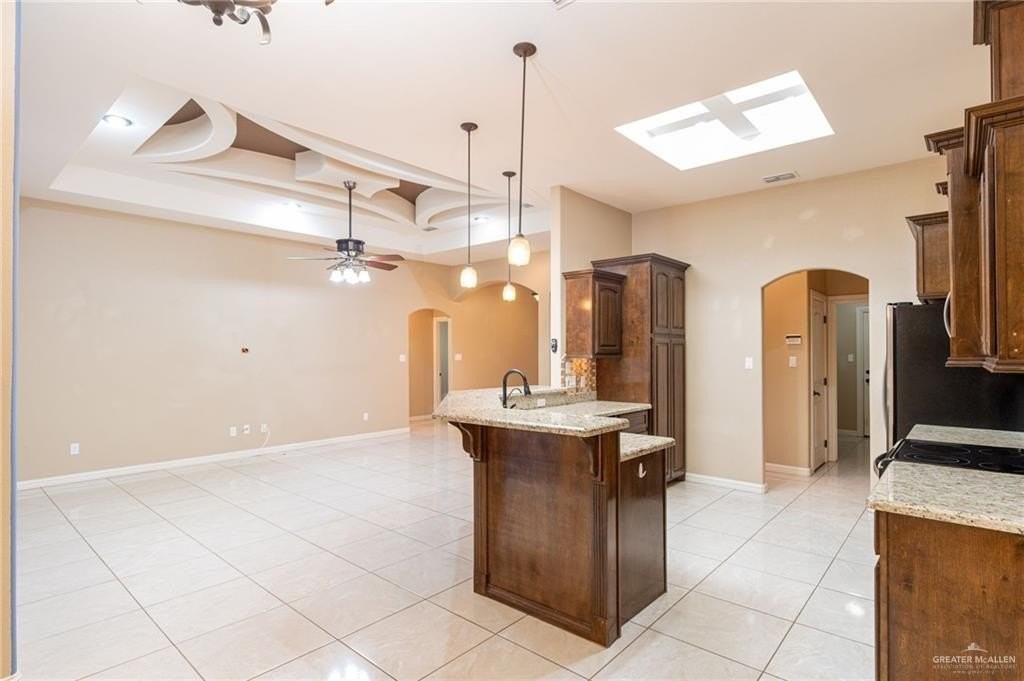 2112 Kilgore Ave - Photo 4 of 20