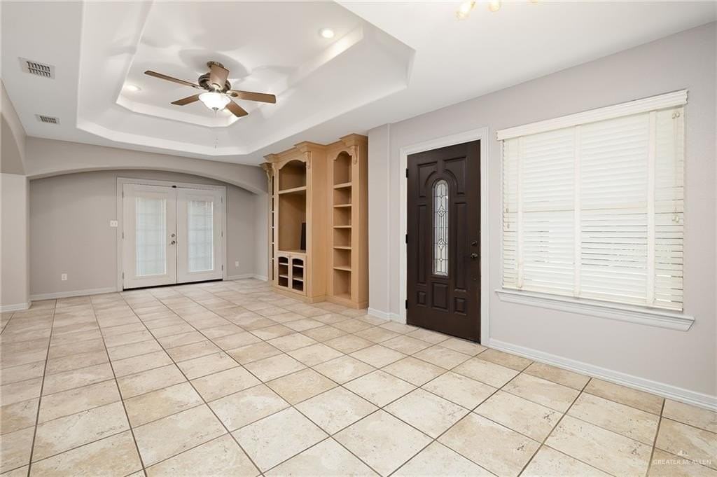 424 Frost Proof Dr - Photo 5 of 21