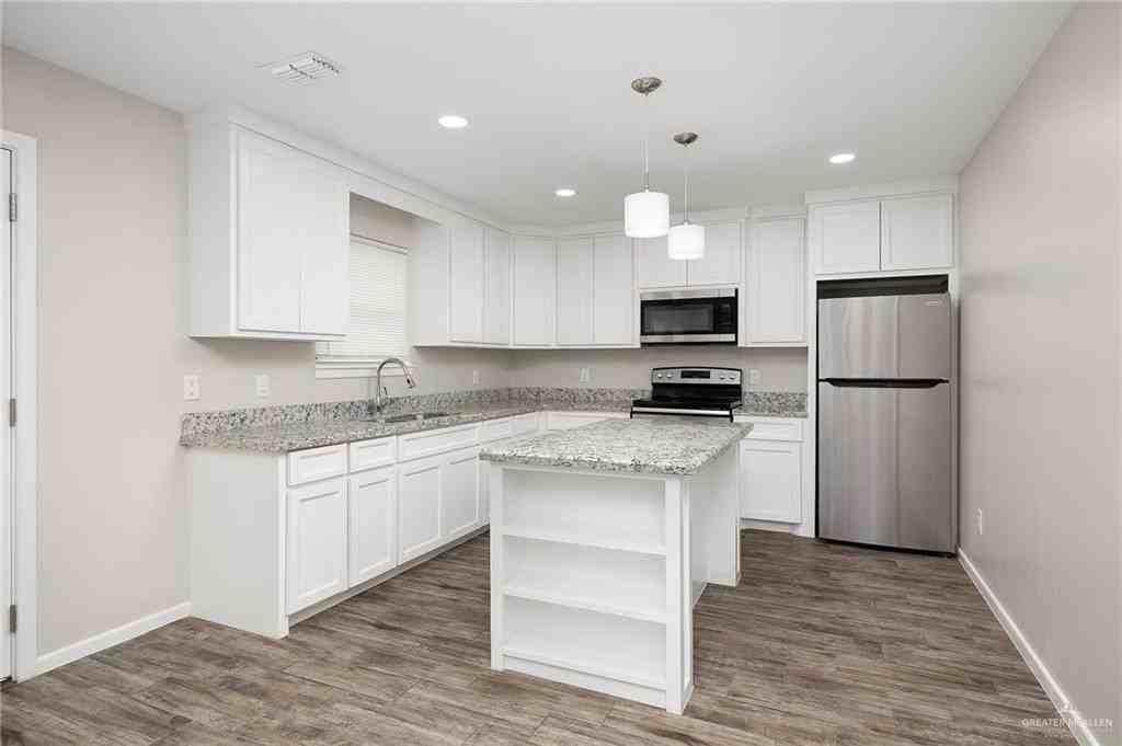 1305 Alta Vista Dr Apt 4 #4 - Photo 6 of 13