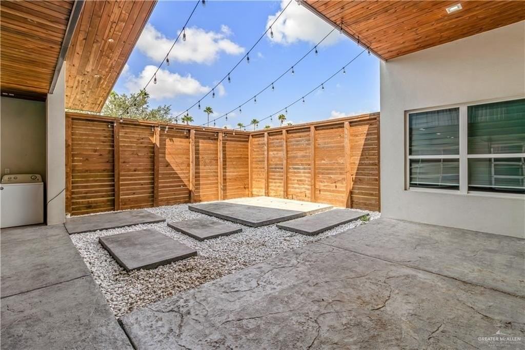 1828 Kilgore Ave - Photo 3 of 21