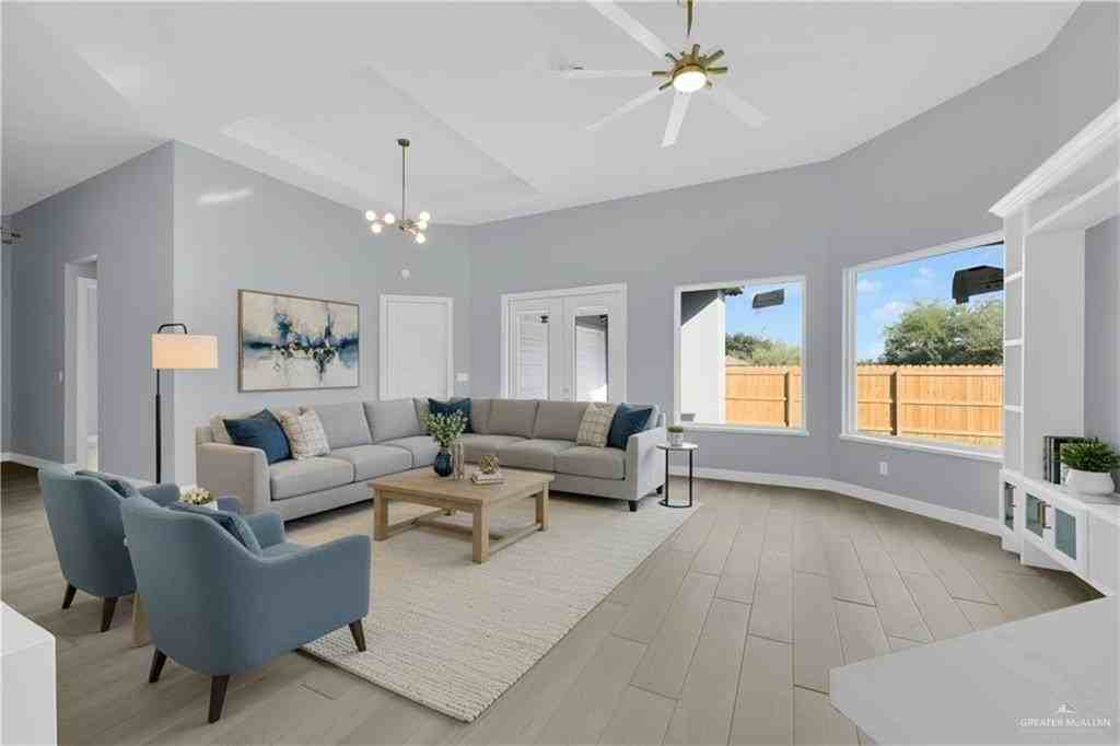 608 Makayla Dr - Photo 6 of 16