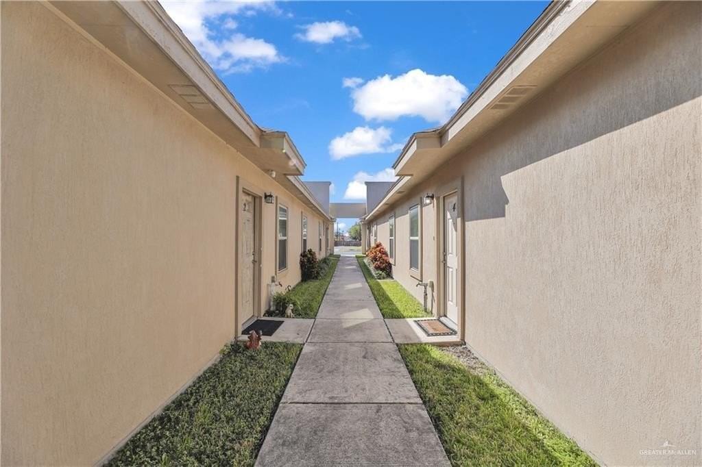 1017 E Myrtle Beach Ave - Photo 6 of 18